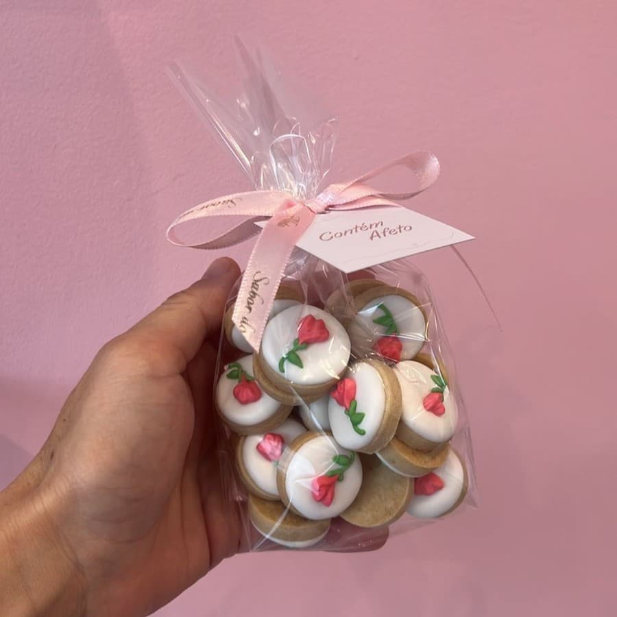 PetitFour flor em relevo - Biscoito artesanal Sabor do Afeto